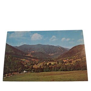 Postcard Maggie Valley North Carolina US 19 Chrome Unposted